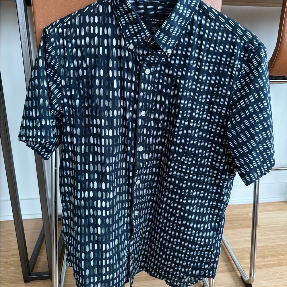 Club Monaco Dark Blue Short Sleeve Button Down Shirt